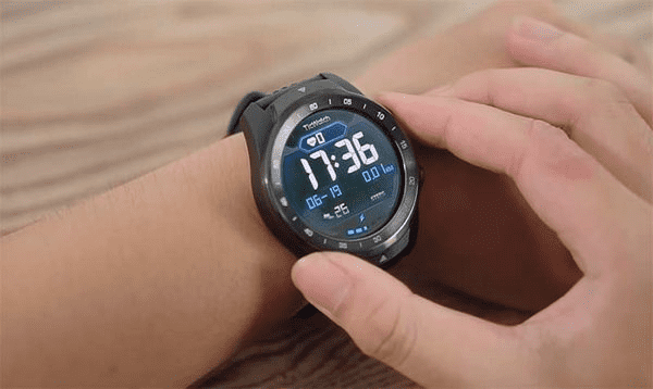 Дизайн дисплея умных часов Ticwatch Pro